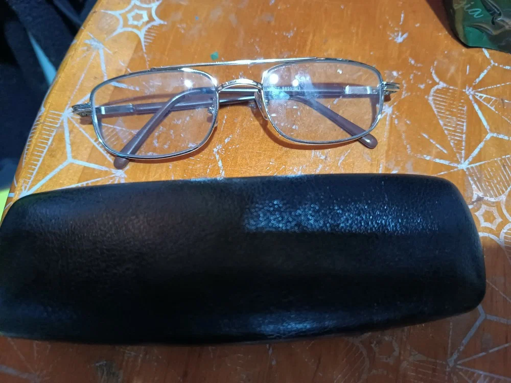 Очки корригирующие с фотохромными линзами (хамелеоны) стекло, РЦ 62-64 мм, +2.5мост